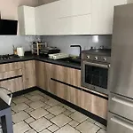 Soave Con Piscina E Giardino Privato Hotel
