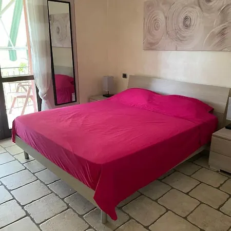 Soave Con Piscina E Giardino Privato